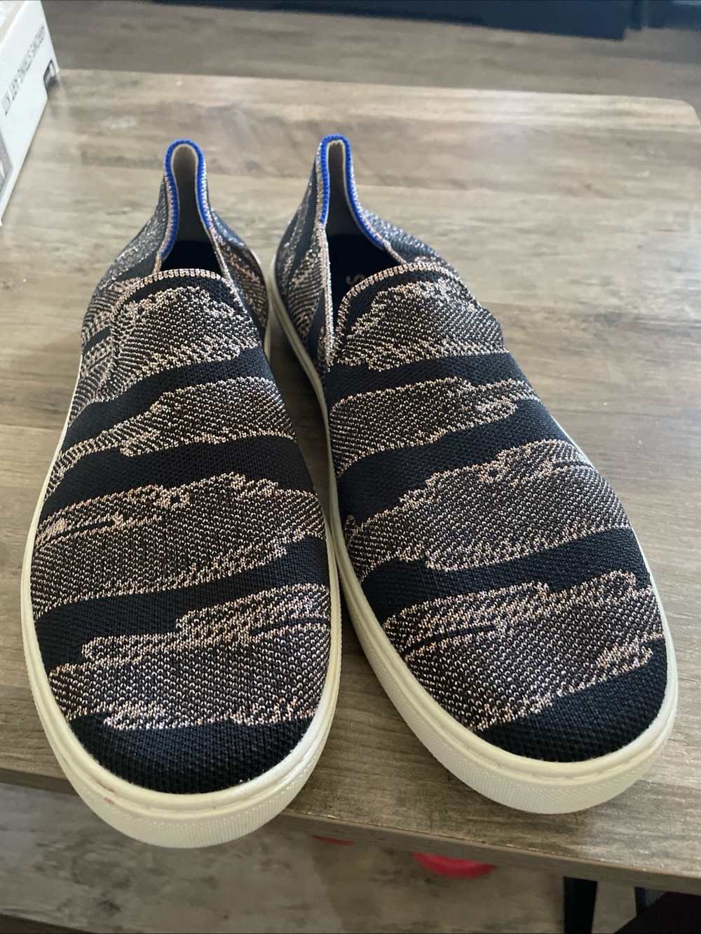 Rothy’s black pink gold shimmer animal print slip on loafer sneakers unisex 10